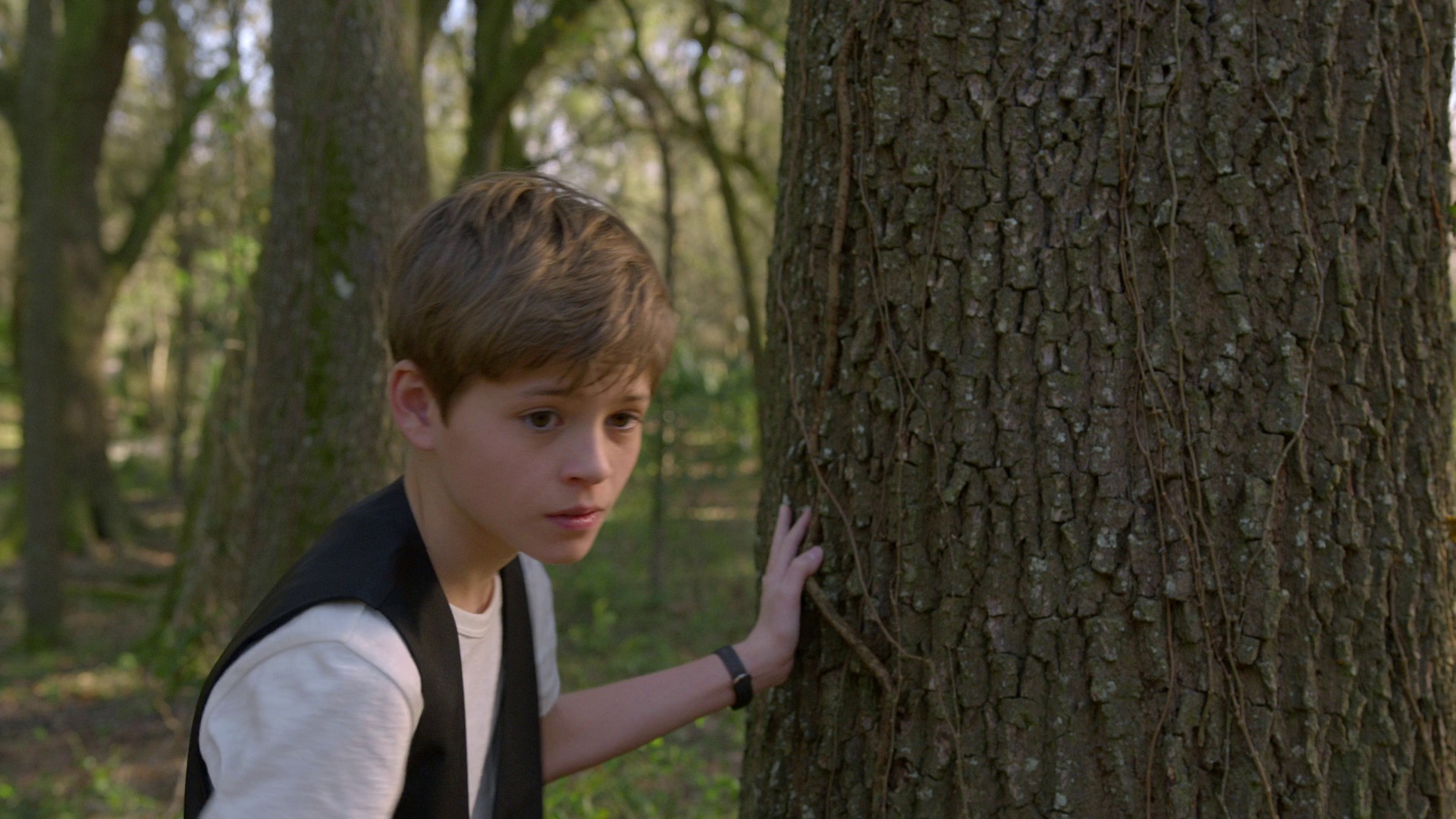 Secrets.of.Sulphur.Springs.S01E03.Straight.Outta.Time.1080p.AMZN.WEB-DL.DDP5.1.H.264-TVSmash149